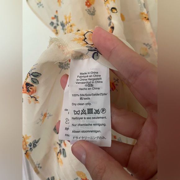 Madewell Countryside Blooms Silk Carmelina Flutter-Sleeve Top - Picture 9 of 10